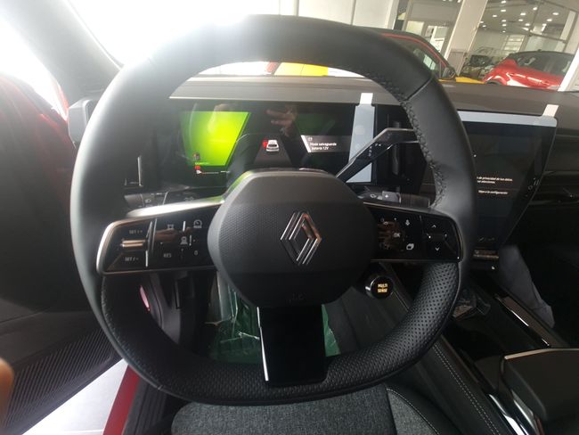 Renault Rafale Techno E-Tech full hybrid 147kW (200CV)  - Foto 11