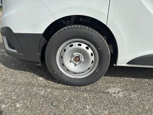 Renault Trafic Furgon Electrico E-tech L2h1 52kwh  - Foto 11