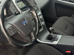 Volvo XC60 2.0 D3 Kinetic  - Foto 5