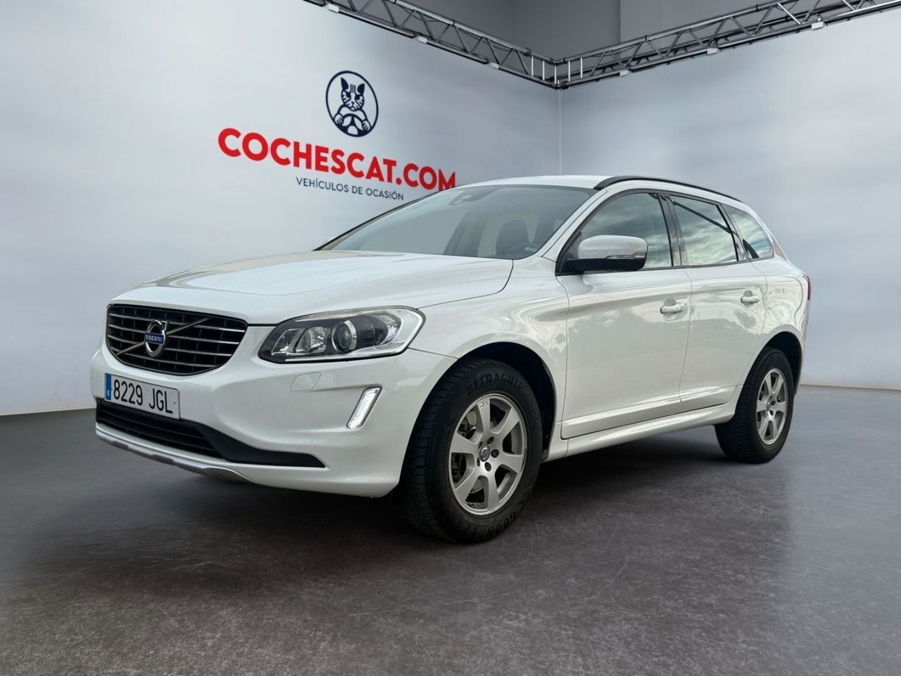 Volvo XC60 2.0 D3 Kinetic  - Foto 1