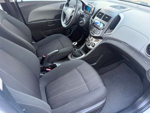 Chevrolet Aveo 1.2 LT - Foto 5