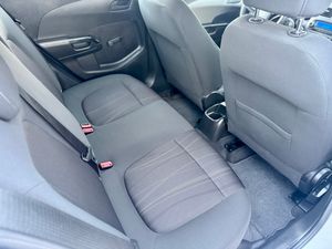 Chevrolet Aveo 1.2 LT - Foto 6