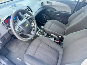 Chevrolet Aveo 1.2 LT - Foto 11