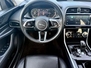 Jaguar XE MHEV RWD SE aut - Foto 6