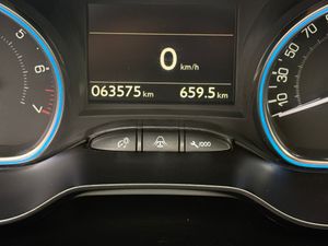 Peugeot 2008 Allure 1.2 PureTech 110 S&S - Foto 23