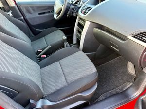 Peugeot 207 5p Sport 1.4 VTi 95 - Foto 5