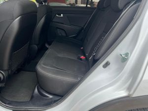 Kia Sportage Drive 1.7 CRDi 115 CV 4x2 - Foto 6
