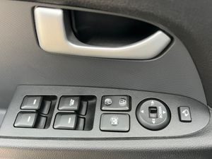 Kia Sportage Drive 1.7 CRDi 115 CV 4x2 - Foto 11