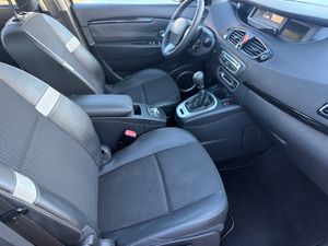 Renault Grand Scénic Dynamique dCi 110 5 plazas - Foto 5