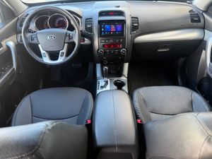 Kia Sorento 2.2 CRDi Emotion 4x4 Aut. 197 CV - Foto 4