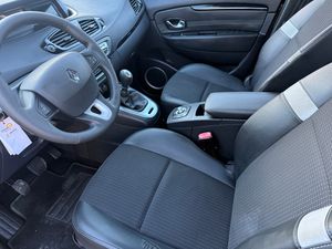 Renault Grand Scénic Emotion dCi 110 5 plazas - Foto 15