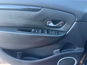 Renault Grand Scénic Emotion dCi 110 5 plazas - Foto 12