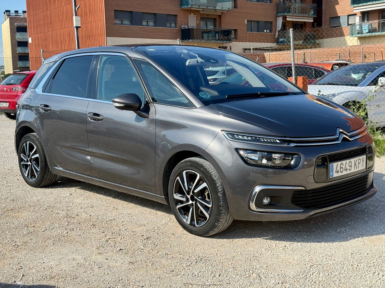 Citroën C4 Spacetourer C4 SpaceTourer PureTech 130 S&S Live - Foto 1