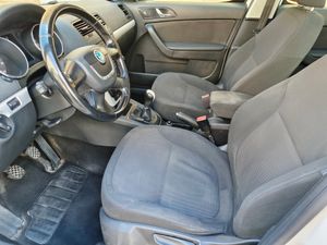 Skoda Yeti Ambition 1.2 TSI 105 CV - Foto 16