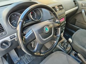 Skoda Yeti Ambition 1.2 TSI 105 CV - Foto 14
