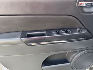 Jeep Compass Limited 2.2CRD 4x2 - Foto 12