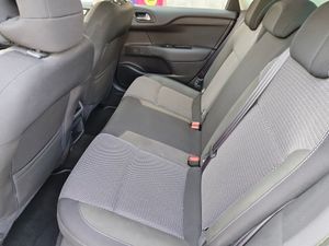 Citroën C4 e-HDi 115 Airdream Collection - Foto 17