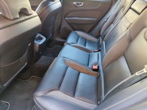 Volvo XC60 R-Design B4 Diesel - Foto 17