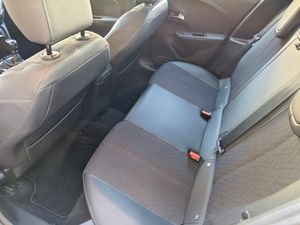 Opel Corsa 1.2T 74 kW - Foto 21