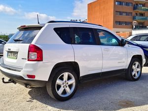 Jeep Compass 2.2 CRD Sport 4x4 136 CV - Foto 8