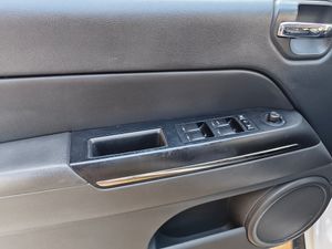 Jeep Compass 2.2 CRD Sport 4x4 136 CV - Foto 13