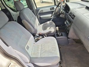 Ford Transit Connect Kombi - Foto 5