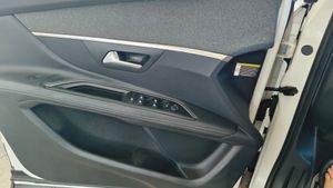 Peugeot 3008 GT Line 1.5 BlueHDi 130 - Foto 14