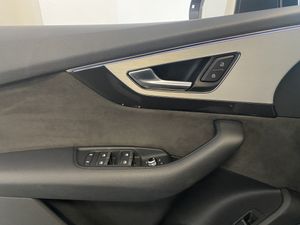 Audi Q7 3.0 45 TDI S-LINE QUATTRO TIPTRONIC HYBRID  - Foto 38