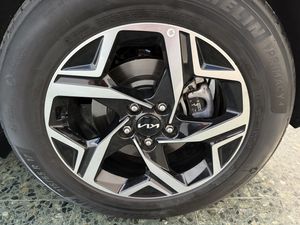 Kia Sportage 1.6 CRDI HYBRID MHEV AUTO.  - Foto 17