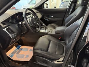 Jaguar E-Pace 2.0 R-DYNAMIC S AWD AUTO 250cv.  - Foto 3