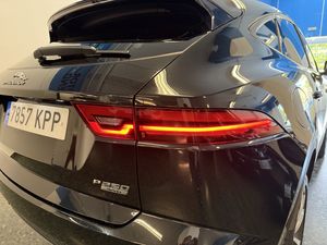 Jaguar E-Pace 2.0 R-DYNAMIC S AWD AUTO 250cv.  - Foto 35