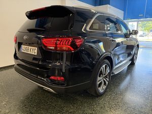 Kia Sorento 2.2 CRDI GT-LINE AWD AUTO 7 PLAZAS 200CV  - Foto 3