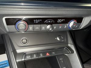 Audi Q3 SPORTBACK 45 2.0 TFSI QUATTRO BLACK LINE S-TRONIC 245cv  - Foto 28