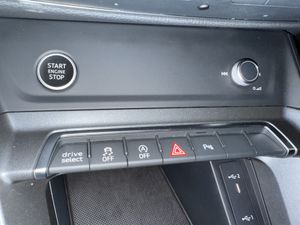 Audi Q3 SPORTBACK 45 2.0 TFSI QUATTRO BLACK LINE S-TRONIC 245cv  - Foto 29