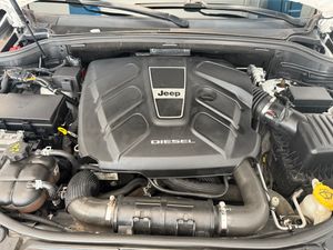 Jeep Grand Cherokee 3.0 CRD OVERLAND - Foto 41