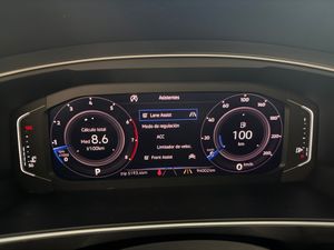 Volkswagen Tiguan 1.5 TSI DSG R-LINE - Foto 23