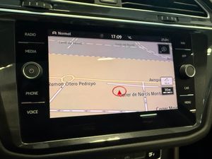 Volkswagen Tiguan 1.5 TSI DSG R-LINE - Foto 16