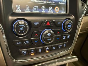 Jeep Grand Cherokee 3.0 CRD OVERLAND - Foto 28