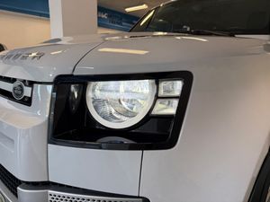 Land-Rover Defender 3.0D 110 S MHEV 200 AUTO AWD 6 PLAZAS. - Foto 40