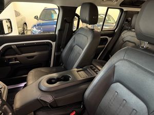 Land-Rover Defender 3.0D 110 S MHEV 200 AUTO AWD 6 PLAZAS. - Foto 14