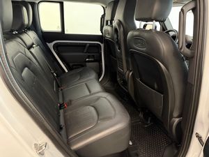 Land-Rover Defender 3.0D 110 S MHEV 200 AUTO AWD 6 PLAZAS. - Foto 8