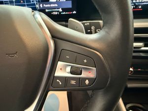 BMW Serie 3 320d TORING X-DRIVE - Foto 32