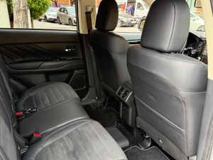 Mitsubishi Outlander 2.4 PHEV Kaiteki 4WD - Foto 13
