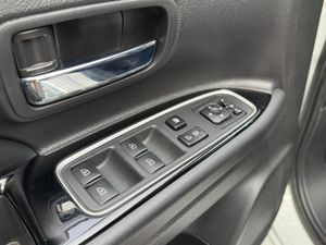 Mitsubishi Outlander 2.4 PHEV Kaiteki 4WD - Foto 23