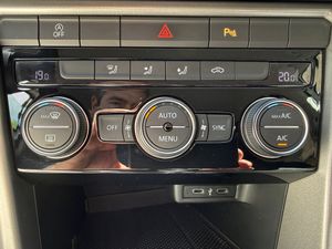 Volkswagen T-Roc T-Roc 1.0 TSI 110CV Advance R-Line - Foto 25