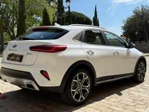 Kia XCeed 1.6 GDi PHEV eTech 141cv - Foto 4