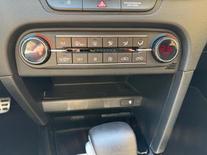 Kia XCeed 1.6 GDi PHEV eTech 141cv - Foto 23