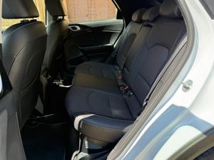 Kia XCeed 1.6 GDi PHEV eTech 141cv - Foto 14