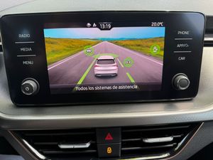 Skoda Kamiq 1.5 TSI DSG 150CV Style - Foto 22