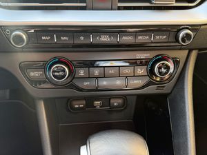 Kia Niro 1.6 GDI HEV Drive 141CV - Foto 25